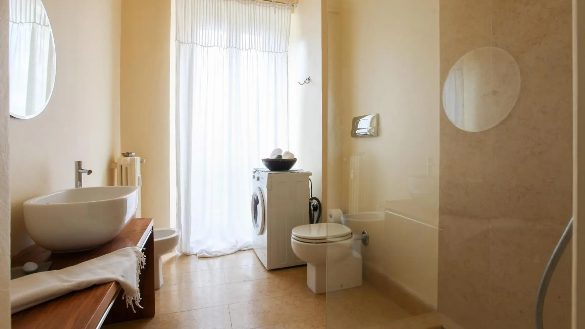 Apartment Moscova Open Space Close To Brera District Milan
