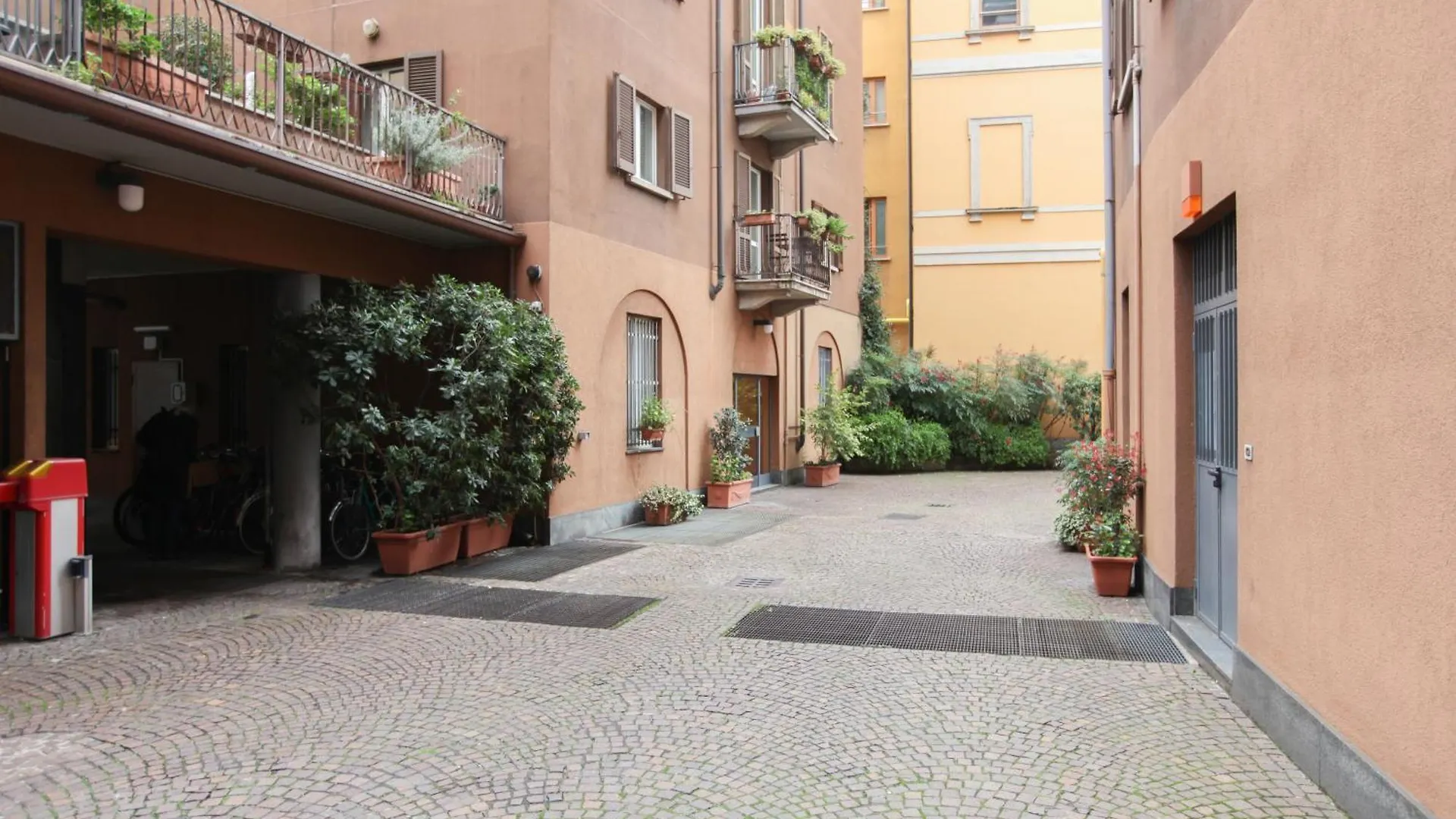 Moscova Open Space Close To Brera District Milan Italy